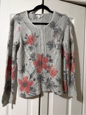Northern Reflections Gray Floral Cable-Knit Sweater